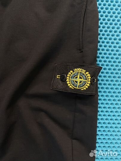 Шорты Stone Island black tight fit