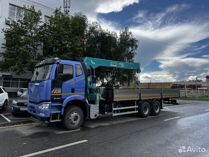 Бортовой грузовик FAW J6 CA3250 с КМУ Hyundai Everdigm, 2024