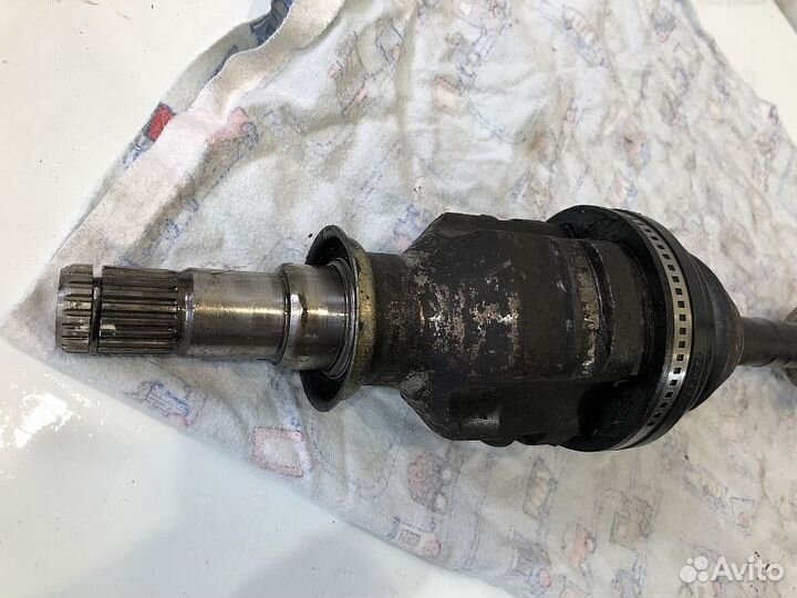 Привод правый всборе Toyota Corolla 2.2 3CE АКПП