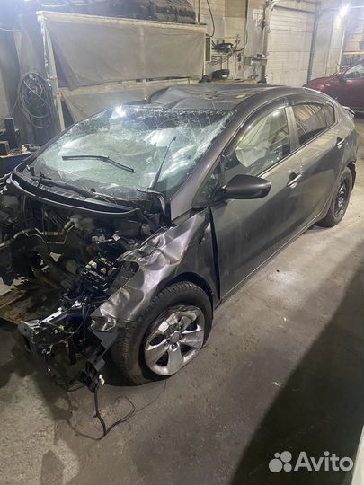 1 в наличии запчасти на kia cerato 3