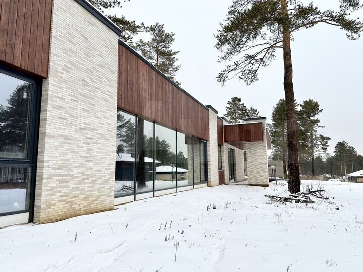 Коттедж 320 м² на участке 19 сот.