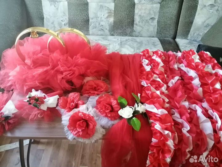 Аренда свадебных украшений на автомобиль