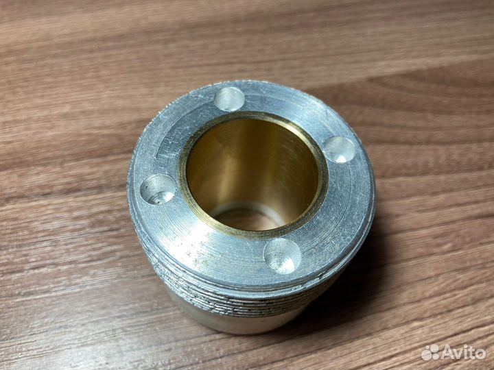 Правая гайка-втулка рулевой рейки Форд Фокус 2, 3