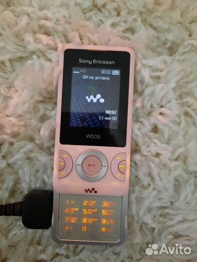 Телефон Sony Ericsson W205 раскладушка розовый