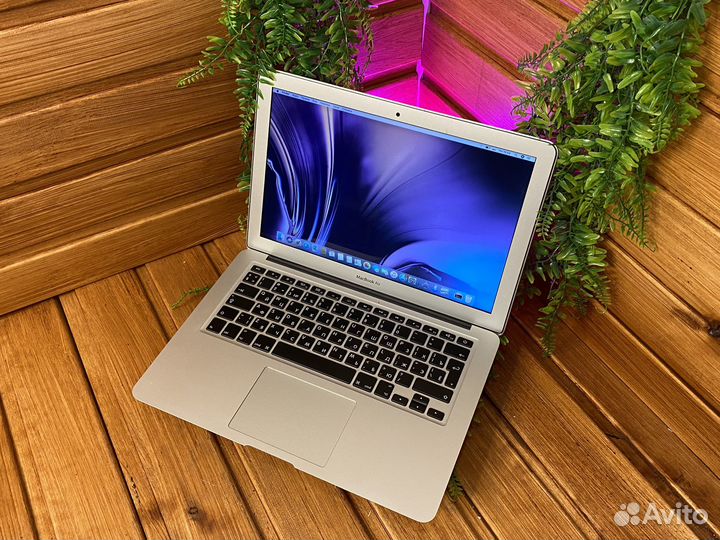 Быстрый ноутбук Apple MacBook Air 13 2017