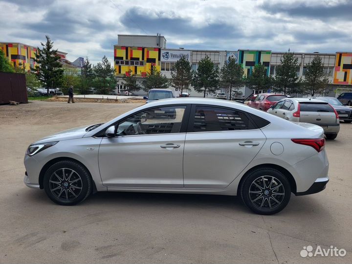 Hyundai Solaris 1.6 AT, 2021, 32 000 км