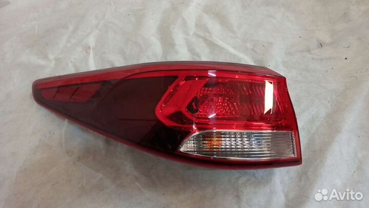 Фонарь левый Kia Rio 4