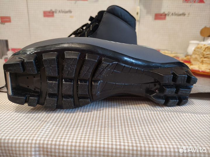 Лыжные ботинки 40 размер