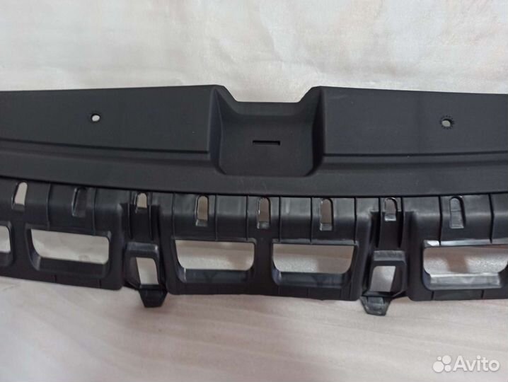 Накладка замка капота hyundai solaris 2