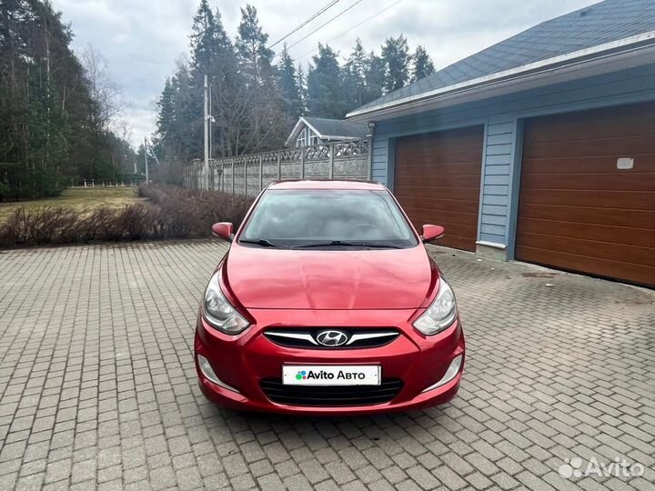 Hyundai Solaris 1.6 AT, 2013, 200 000 км