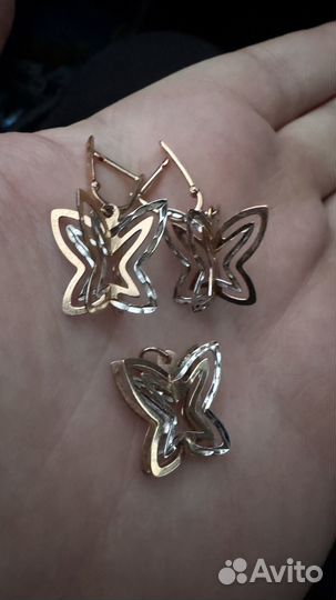 Золотые серьги, кольцо, подвеска