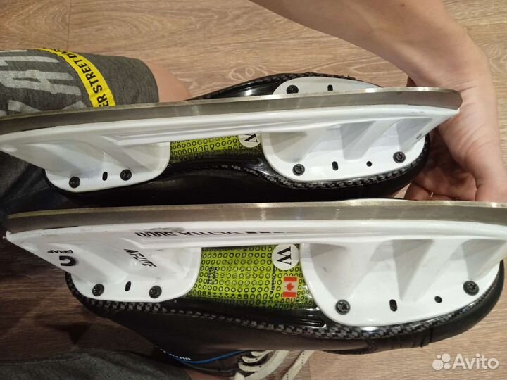 Коньки хоккейные профессиональные взрослые