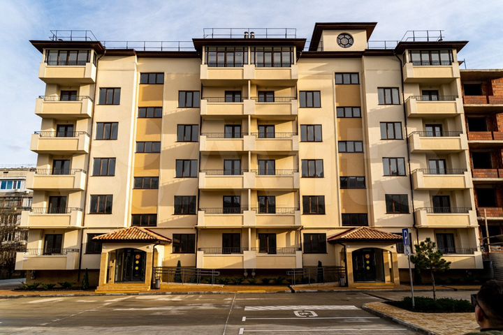 1-к. квартира, 52,7 м², 1/6 эт.