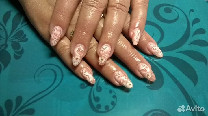 Наращивание ногтей