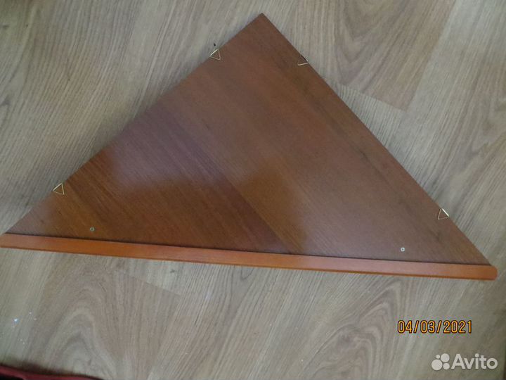 Полочки под иконы 2шт