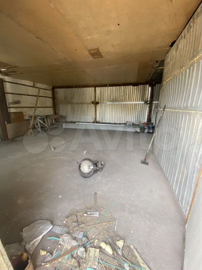 Гараж, > 30 м²