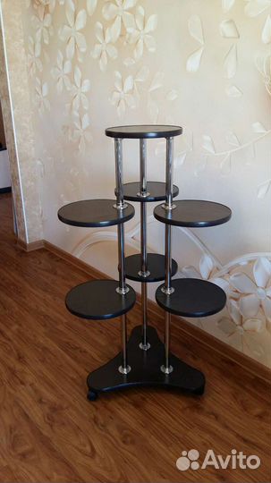 Подставка для цветов напольная