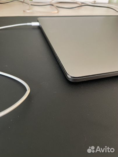 Apple MacBook Pro 15 2016 i7 256 gb