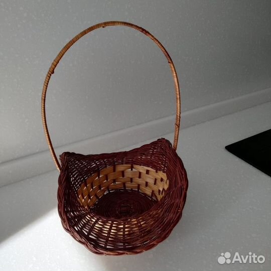 Корзина плетёная