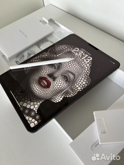 iPad pro 11 LTE Gb 64 Procreate