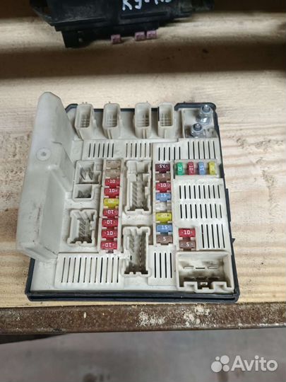 Блок предохранителей Renault Megane 2 / scenic 2