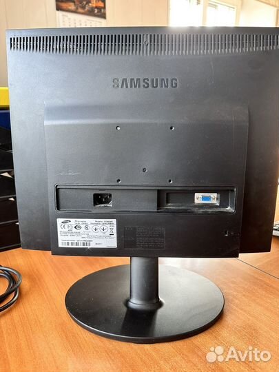 Монитор Samsung e1920 nr