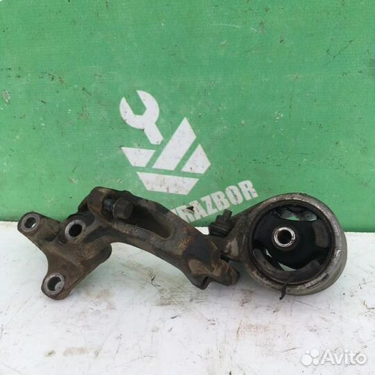 Кронштейн двигателя правый Киа Спектра