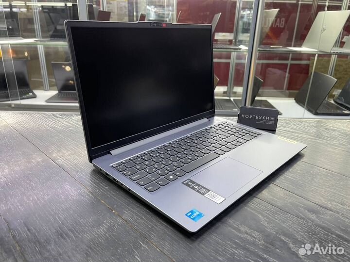 Нoвый ноутбук Lenovo IdeaPad Slim 3 i3/8/256