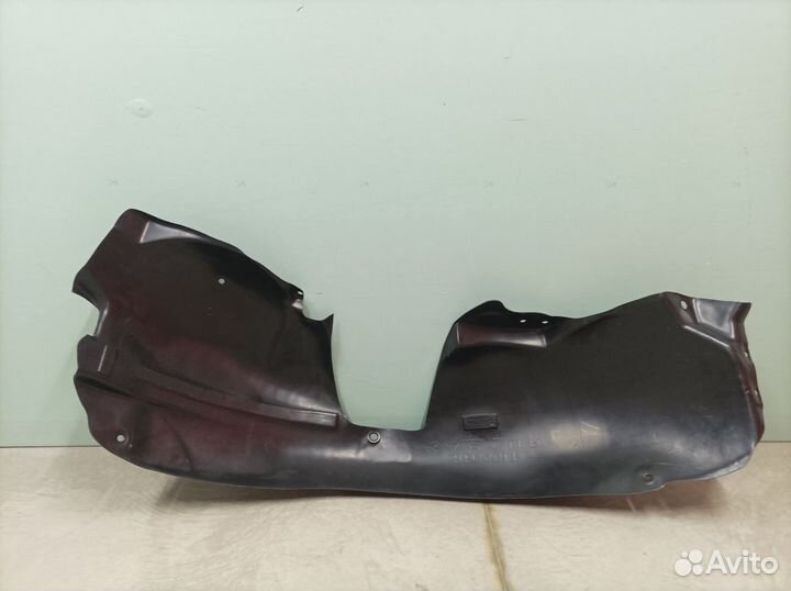 Подкрылок передний левый Renault Kaptur 2016