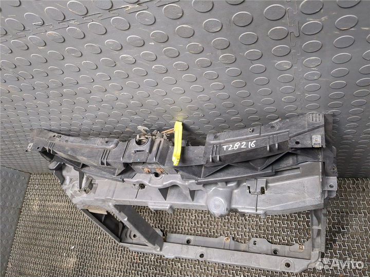 Рамка передняя (телевизор) Citroen C3 picasso, 201