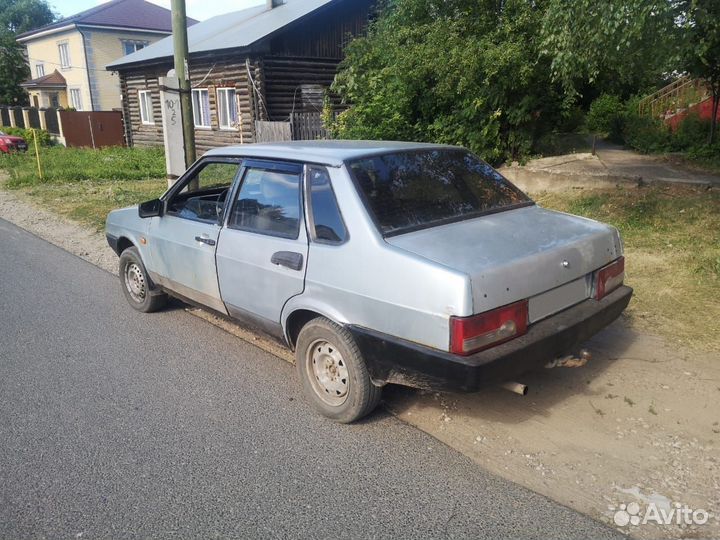 ВАЗ 21099 1.5 МТ, 1998, 150 000 км