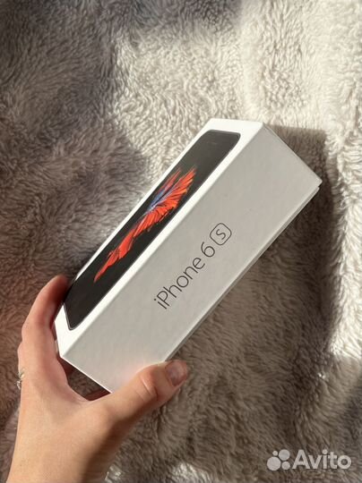 Коробка от iPhone 6s на 32 гб