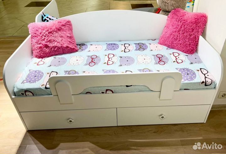 Детская кровать с ящиками новая