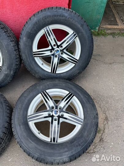 R17 Bfgoodrich Winter Slalom 235/65, PCD 5x114.3 DIA 67.1