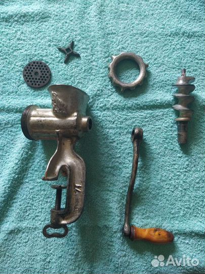 Мясорубка ручная.закаточная машина