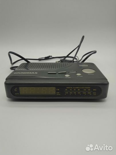 Часы с приёмником Soundmax SM-1524