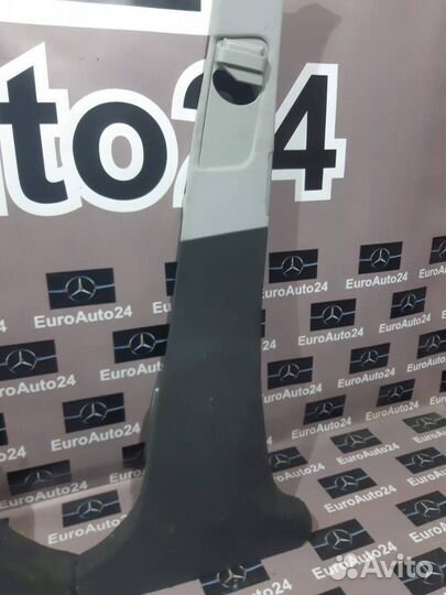Накладка на стойку Mercedes-Benz E-Class 2004 W211