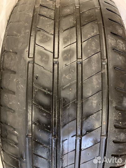 Bridgestone Alenza 001 245/50 R19 105W