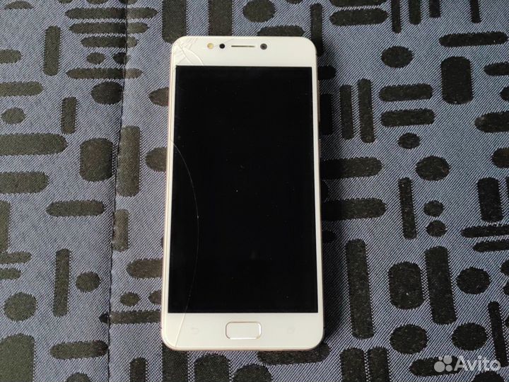 ASUS ZenFone 4 Max ZC520KL 16Gb, 2/16 ГБ
