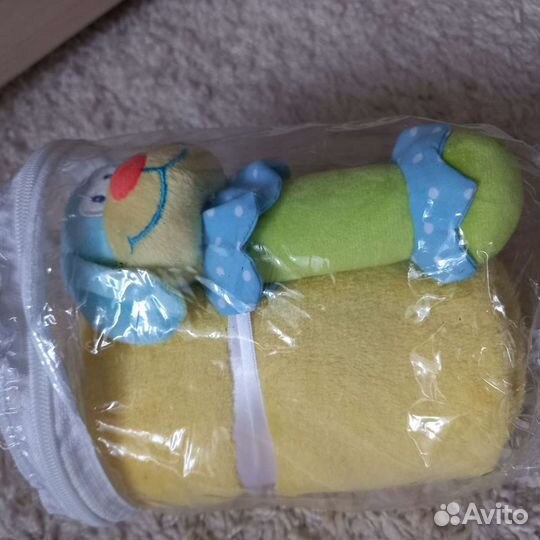 Игрушка-плед для новорожденого