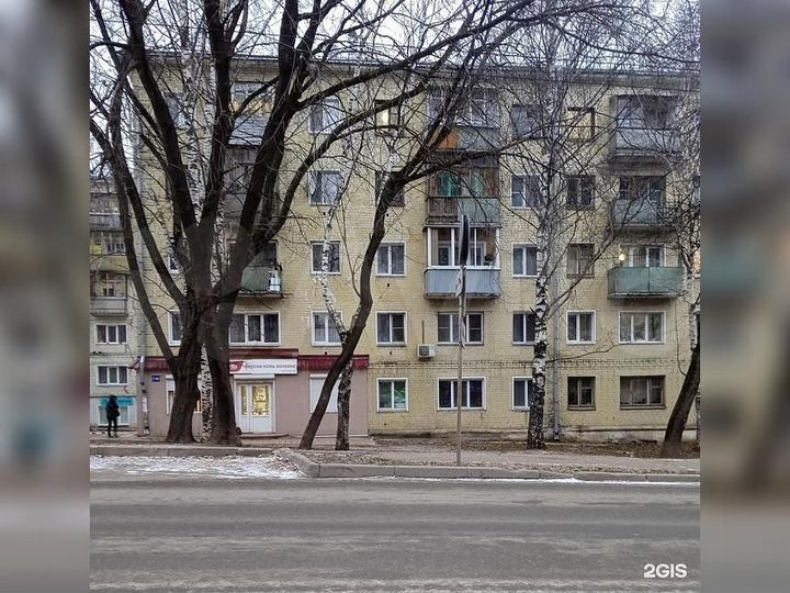 2-к. квартира, 43 м², 3/5 эт.