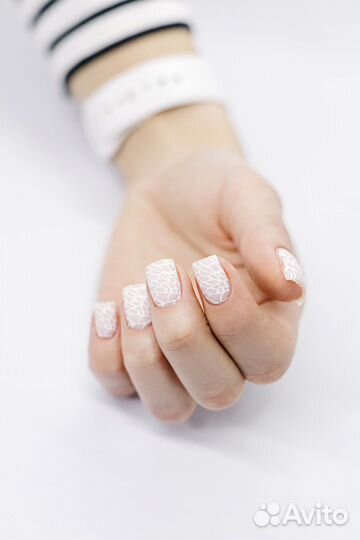 Маникюр в Салоне красоты