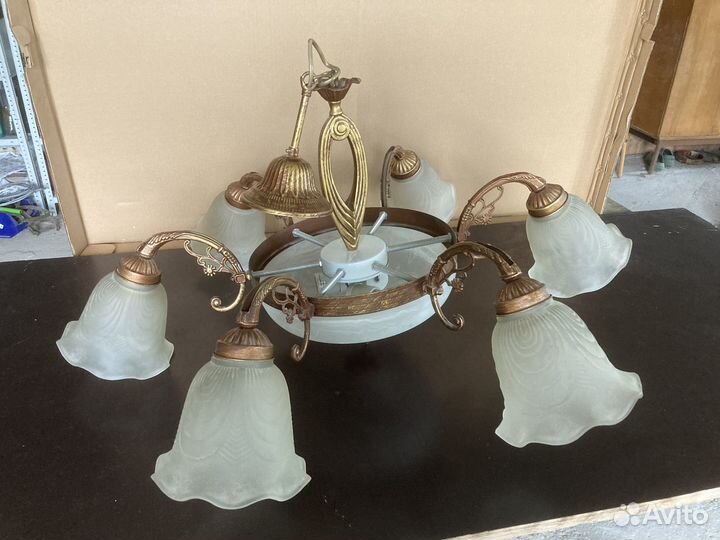 Люстра потолочная