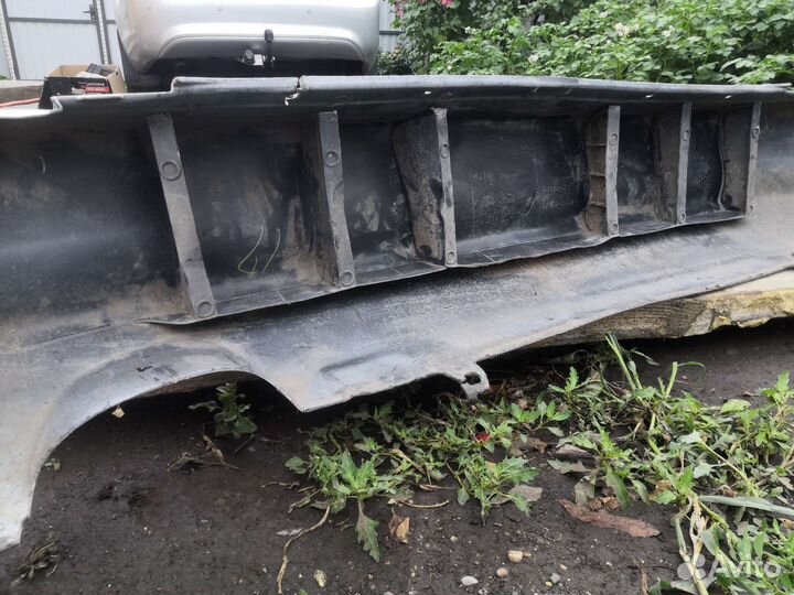 Бампер под восстановление Toyota caldina AT211