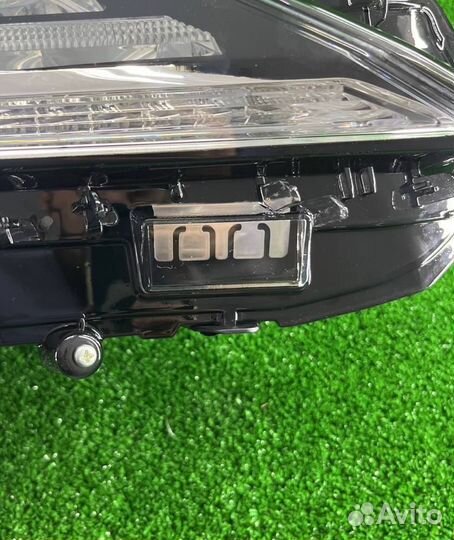 Фара правая Камри В70 18