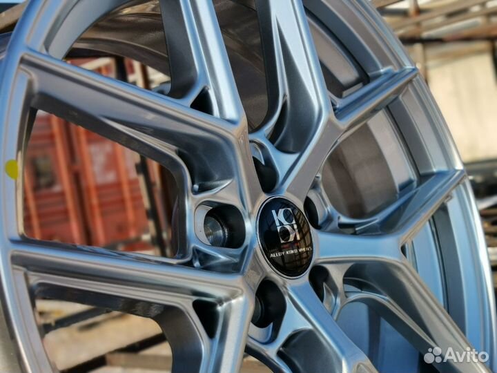 Диски Vossen HF-5 HyperSilver R17