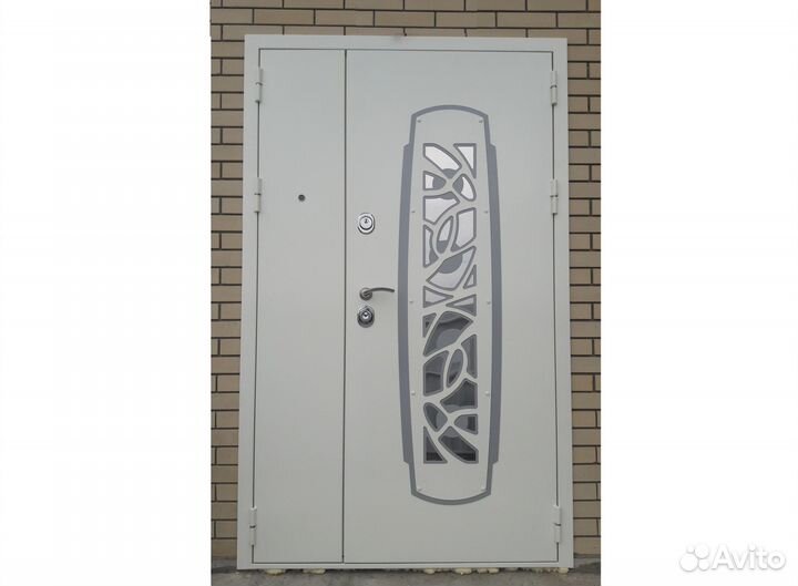 Двери входные металлические с отделкой