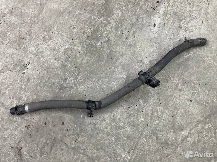 Патрубок системы охлаждения трубка шланг Bmw F30