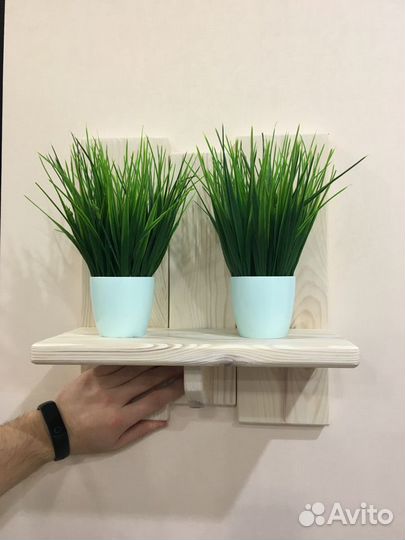 Подставка под цветы из дерева