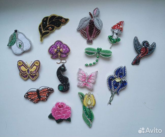 Брошки из бисера